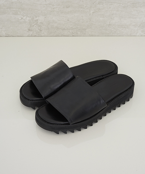 UNITED TOKYO（ユナイテッドトウキョウ）の「シャークソールシャワーサンダル（サンダル・レディース・ホワイト/ピンク/ブラック・0/2/1/00）」の5枚目の写真