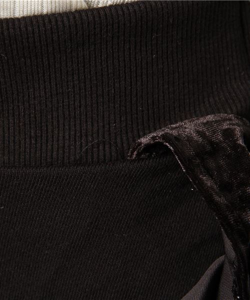 onespo（ワンスポ）の「ベロアフリルスカート（スカート・レディース・ブラック/レッド/ピンク・M）」の5枚目の写真