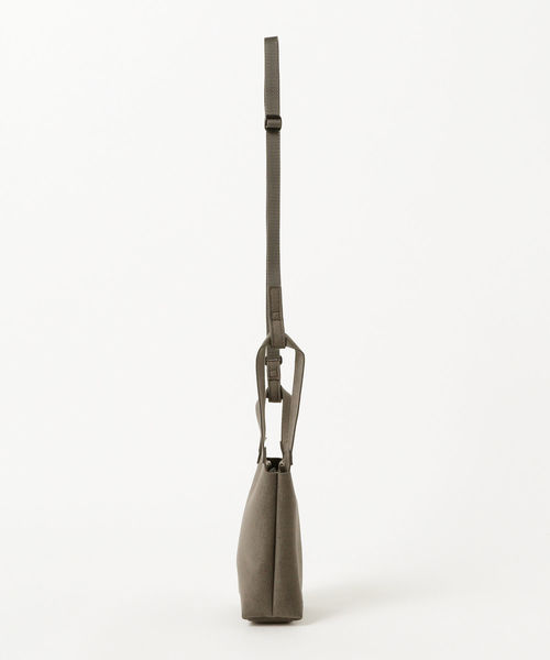 zattu（ザッツ）の「zattu / EMIL ミニショルダーバッグ（ショルダーバッグ・メンズ・ブラック/ブラウン/ブラック系その他/ピンク/オレンジ系その他4/レッド系その他4/グレー系その他・ONE SIZE）」の10枚目の写真