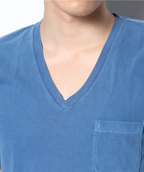 BEAUTY&YOUTH UNITED ARROWS（ビューティーアンドユースユナイテッドアローズ）の「ヴィンテージウォッシュ　Vネック1ポケTee§◆（Tシャツ/カットソー・メンズ・ホワイト/ダークグレー/レッド/クリーム/ケリー/コバルトブルー・SMALL/MEDIUM/LARGE/X-LARGE）」の10枚目の写真