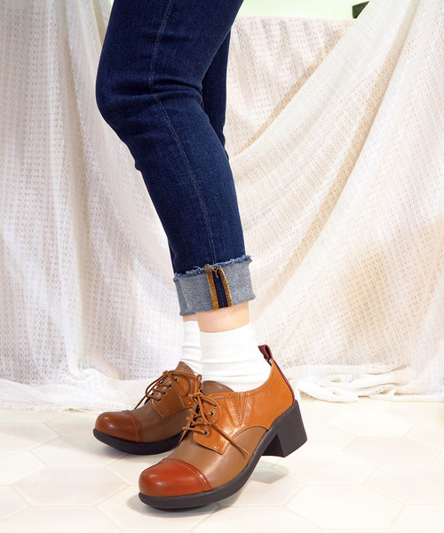 byあしながおじさん(バイアシナガオジサン)の「レースアップシューズ 8980437(ドレスシューズ・レディース・ブラック/ダークブラウン/ブラウン/マルチ/ネイビー/キャメル/アッシュブラウン/ライトブラウン・22.5cm/23.5cm/24.5cm/23.0cm/24.0cm/25.0cm/22.0cm/25.5cm)」の5枚目の写真