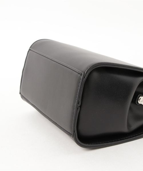 MOUSSY（マウジー）の「CLASP SHOULDER BAG（ショルダーバッグ・レディース・ブラック/シルバー/ブルー系その他・FREE）」の4枚目の写真