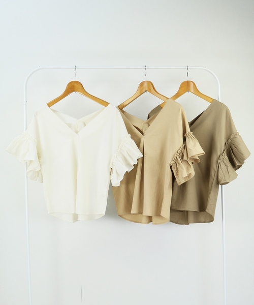 reca(レカ)の「タック入り袖フリルリネン混ブラウス(シャツ/ブラウス・レディース・ベージュ/オフホワイト/モカ・M)」の12枚目の写真