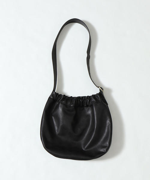 coen(コーエン)の「ギャザーショルダーバッグ(ショルダーバッグ・レディース・ブラック/モカ・FREE)」の9枚目の写真