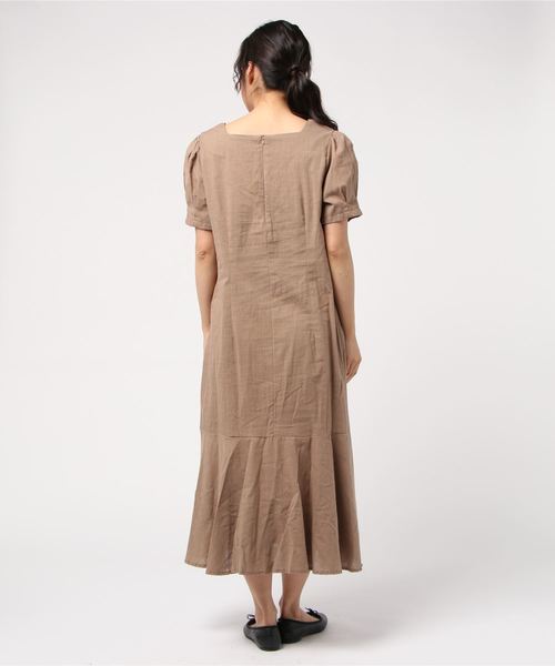 minius（ミニウス）の「リネンブレンド裾切り替えワンピース/レディース ロングワンピース 裾切り替え（ワンピース・レディース・ブラック/ブラウン/モカ・MEDIUM）」の6枚目の写真