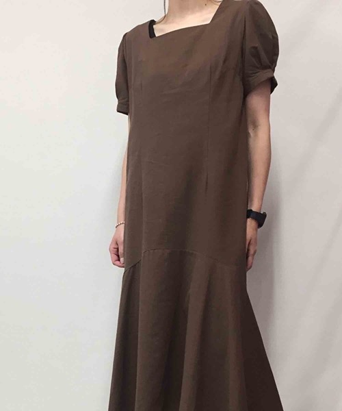 minius（ミニウス）の「リネンブレンド裾切り替えワンピース/レディース ロングワンピース 裾切り替え（ワンピース・レディース・ブラック/ブラウン/モカ・MEDIUM）」の4枚目の写真