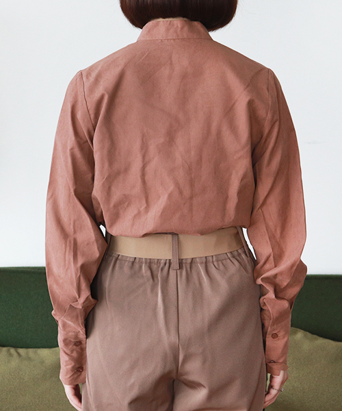 PairPair（ペアペア）の「ロングカフススタンドカラーシャツ（シャツ/ブラウス・レディース・アイボリー/モカ/スモークピンク・FREE）」の17枚目の写真