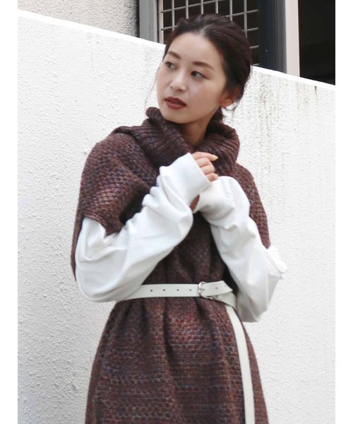 Ungrid（アングリッド）の「ハイネックサイドスリットロングニット（ニット/セーター・レディース・ブラウン/カーキ・FREE）」の3枚目の写真