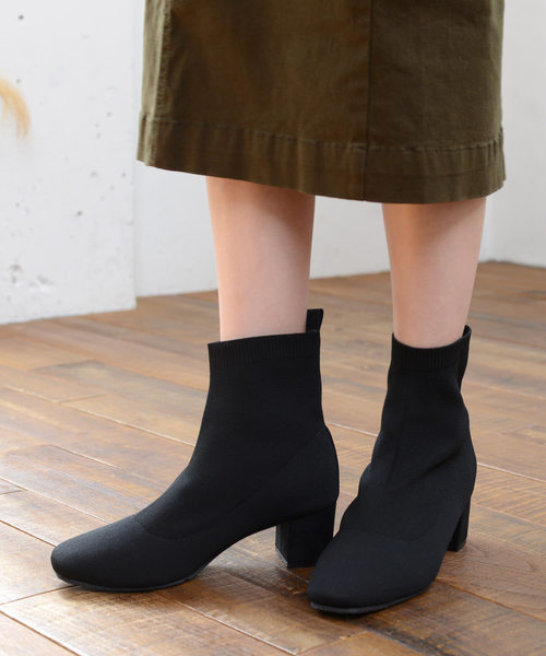 AmiAmi（アミアミ）の「スクエアトゥストレッチショートブーツ（ブーツ・レディース・ブラック系その他2/ブラック系その他/ブラック/ダークブラウン/ベージュ・L/LL/M/S）」の3枚目の写真