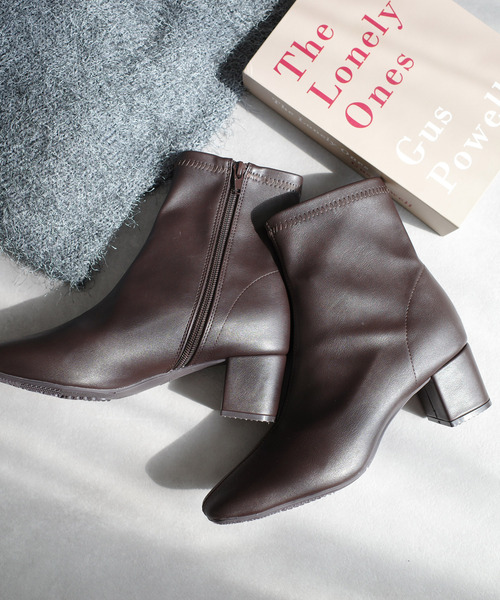 AmiAmi（アミアミ）の「スクエアトゥストレッチショートブーツ（ブーツ・レディース・ブラック系その他2/ブラック系その他/ブラック/ダークブラウン/ベージュ・L/LL/M/S）」の16枚目の写真