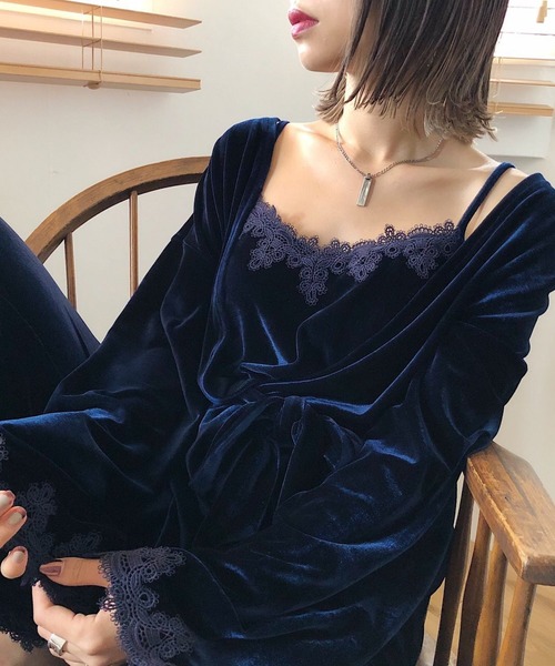 bijorie（ビジュリィ）の「【bijorie × Hinechi プロデュースアイテム】3pieceベロアルームウェア（カーディガン/ボレロ・レディース・ライトブラウン/ダークネイビー・FREE）」の16枚目の写真