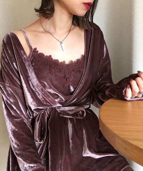 bijorie（ビジュリィ）の「【bijorie × Hinechi プロデュースアイテム】3pieceベロアルームウェア（カーディガン/ボレロ・レディース・ライトブラウン/ダークネイビー・FREE）」の15枚目の写真