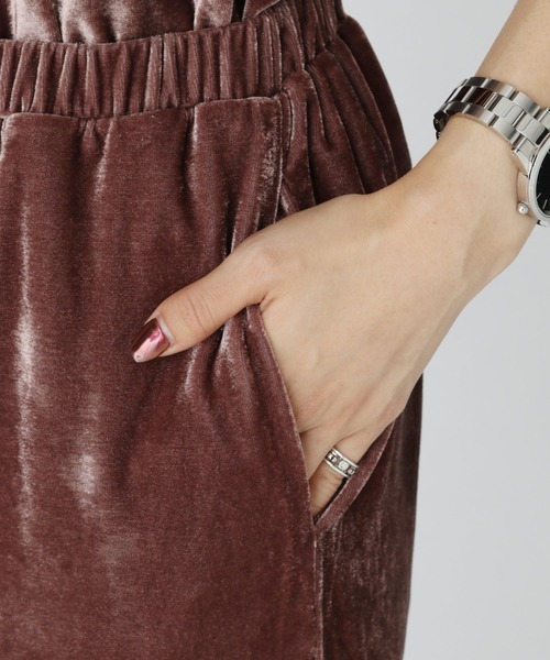 bijorie（ビジュリィ）の「【bijorie × Hinechi プロデュースアイテム】3pieceベロアルームウェア（カーディガン/ボレロ・レディース・ライトブラウン/ダークネイビー・FREE）」の5枚目の写真