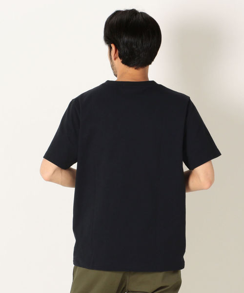 LACOSTE（ラコステ）の「SHIPS any×LACOSTE: 別注 ポケット Ｖネック Ｔシャツ（Tシャツ/カットソー・メンズ・ホワイト/ブラック/ベージュ/ブルー・1/2/4/3/5）」の15枚目の写真
