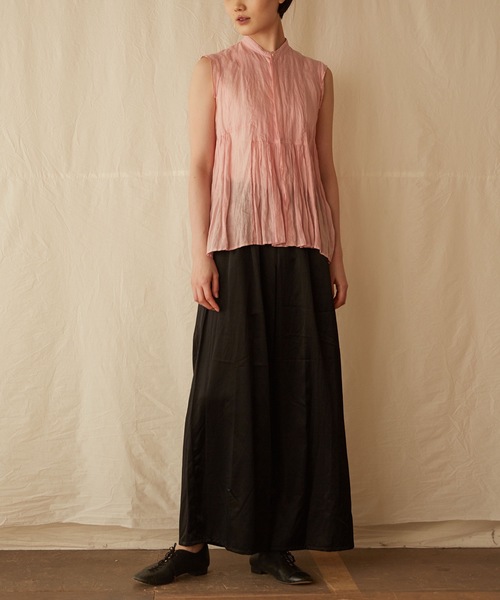 suzuki takayuki（スズキタカユキ）の「band-sleeve blouse