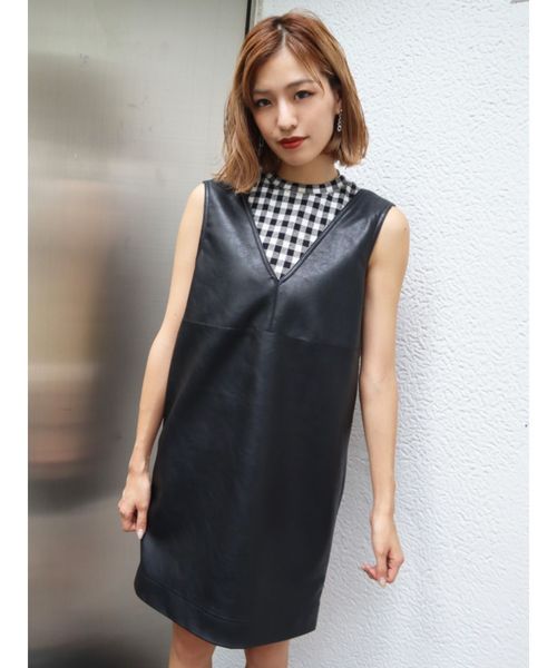 EMODA(エモダ)の「フェイクレザーボックスワンピース(ワンピース・レディース・ホワイト/ブラック/ベージュ・FREE)」の11枚目の写真