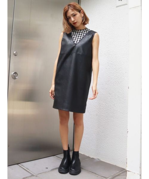 EMODA(エモダ)の「フェイクレザーボックスワンピース(ワンピース・レディース・ホワイト/ブラック/ベージュ・FREE)」の12枚目の写真
