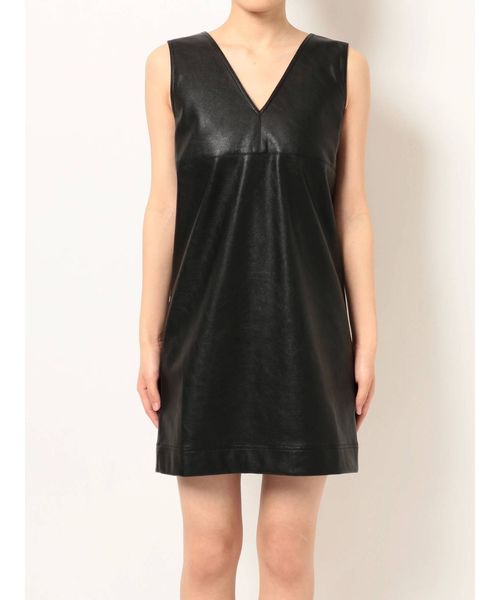 EMODA(エモダ)の「フェイクレザーボックスワンピース(ワンピース・レディース・ホワイト/ブラック/ベージュ・FREE)」の18枚目の写真