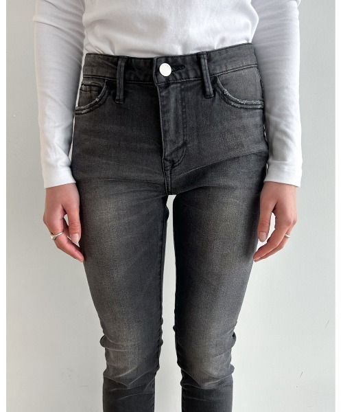 WHEIR(ウェア)の「WHEIR SKINNY JEANS(デニムパンツ・レディース・ネイビー/チャコールグレー/ダークブラック/ブラック/ダークグレー/ブルー/ライトインディゴブルー/ピンク/ダークインディゴブルー/ホワイト・23/26/24/25/27/SMALL/MEDIUM/LARGE)」の18枚目の写真