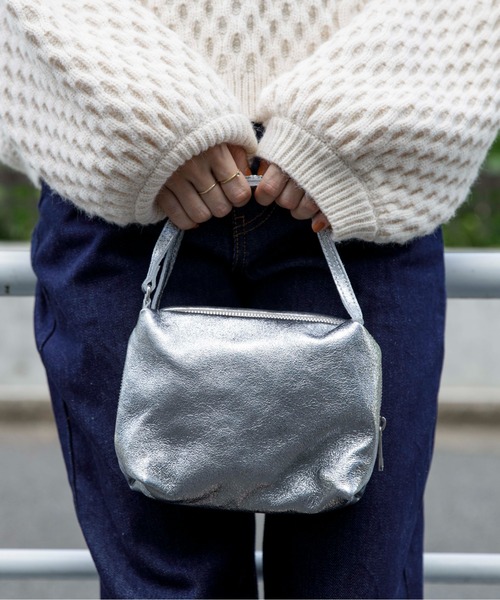 flower（フラワー）の「【MARLON/マーロン】 2WAYグリッターバッグ（ハンドバッグ・レディース・シルバー/ピンク・FREE）」の2枚目の写真