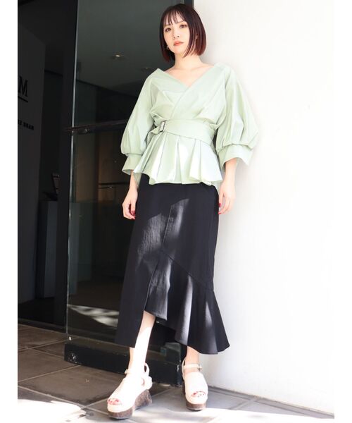 MURUA（ムルーア）の「カーブウェッジサンダル（サンダル・レディース・ブラック/アイボリー・35/36/37）」の5枚目の写真