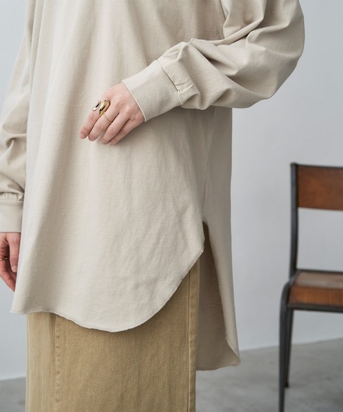 Chaco closet（チャコ クローゼット）の「オーバーサイズラウンドヘム スリット入りロンT（Tシャツ/カットソー・レディース・オフホワイト/アイボリー/ベージュ/グリーン系その他/ブラック・FREE）」の10枚目の写真