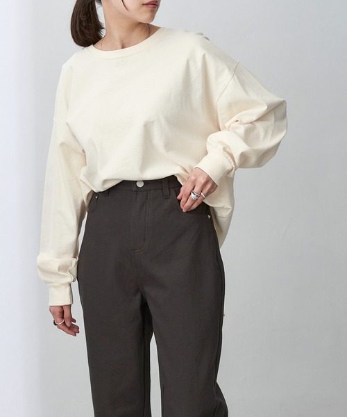 Chaco closet（チャコ クローゼット）の「オーバーサイズラウンドヘム スリット入りロンT（Tシャツ/カットソー・レディース・オフホワイト/アイボリー/ベージュ/グリーン系その他/ブラック・FREE）」の17枚目の写真