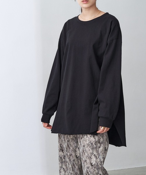 Chaco closet（チャコ クローゼット）の「オーバーサイズラウンドヘム スリット入りロンT（Tシャツ/カットソー・レディース・オフホワイト/アイボリー/ベージュ/グリーン系その他/ブラック・FREE）」の21枚目の写真