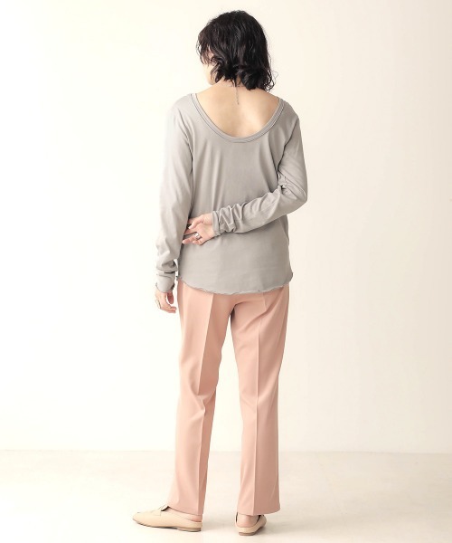 Bab(バブ)の「【WEB限定】バックラウンドメローカットソー(Tシャツ/カットソー・レディース・ブラック/グレー/オフホワイト/カーキ/モカ/キャメル・FREE)」の17枚目の写真
