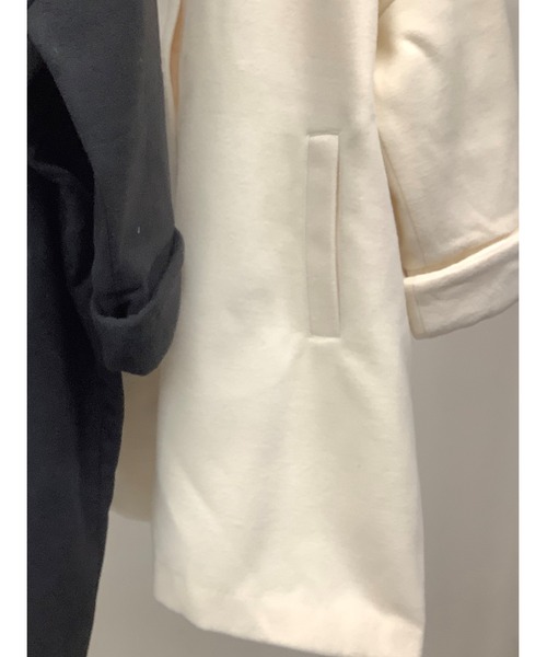 ulu(ウル)の「Fake wool nocolour coat(ダウンジャケット/コート・レディース・ホワイト/ブラック・FREE)」の12枚目の写真