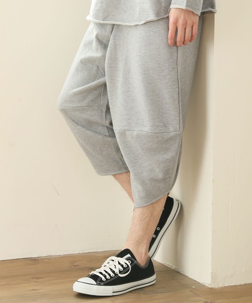 TopIsm(トップイズム)の「スウェット素材サルエルワイドスウェットパンツ(その他パンツ・メンズ・ホワイト/ブラック/ベージュ/グレー・LL/M/L)」の4枚目の写真