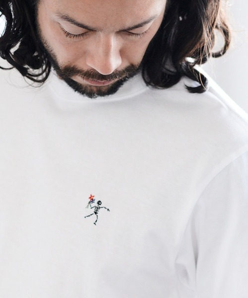 CAMBIO(カンビオ)の「mt7119- ワンポイント刺繍T_Skull & Flower Tシャツ(Tシャツ/カットソー・メンズ・ブラック/ダークブラウン/ホワイト・XL/L/S/M)」の16枚目の写真