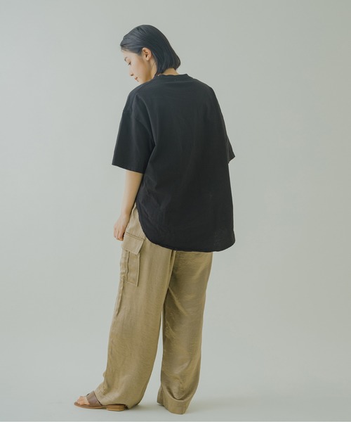 kha:ki（カーキ）の「「KHA:KI / カーキ」ヘムラウンドワイドTシャツ"WIDE SQUARE TEE "HANDSOME""（Tシャツ/カットソー・レディース・ホワイト/ブラック/サンドベージュ・1）」の11枚目の写真