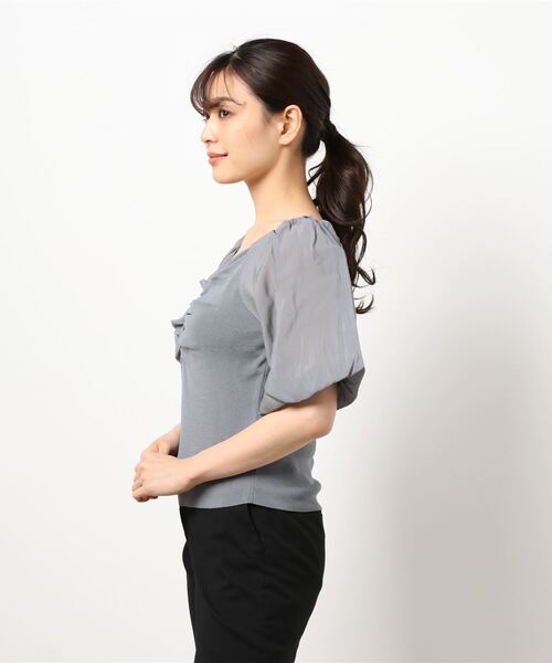 archives（アルシーヴ）の「フロントギャザーボリュームスリーブニットプルオーバー（Tシャツ/カットソー・レディース・アイボリー/ブルー/ベージュ/オフホワイト・MEDIUM）」の5枚目の写真