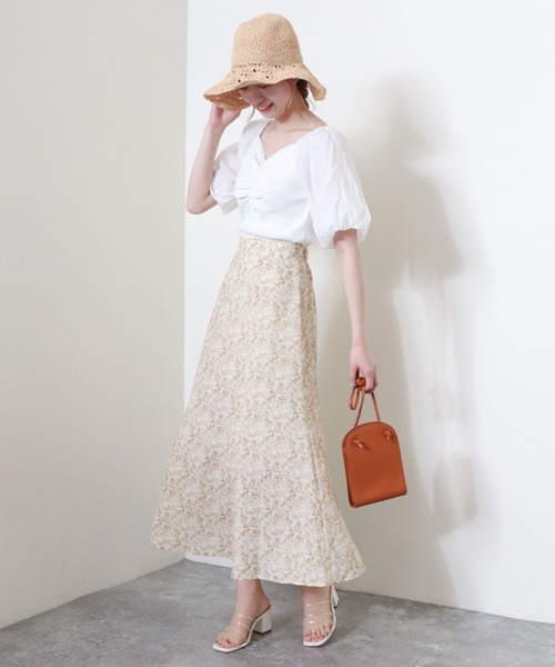 archives（アルシーヴ）の「フロントギャザーボリュームスリーブニットプルオーバー（Tシャツ/カットソー・レディース・アイボリー/ブルー/ベージュ/オフホワイト・MEDIUM）」の9枚目の写真