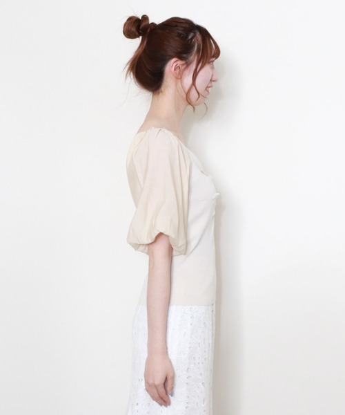 archives（アルシーヴ）の「フロントギャザーボリュームスリーブニットプルオーバー（Tシャツ/カットソー・レディース・アイボリー/ブルー/ベージュ/オフホワイト・MEDIUM）」の18枚目の写真