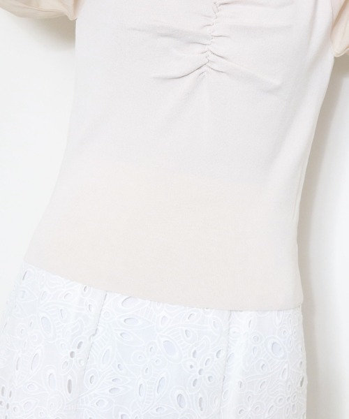 archives（アルシーヴ）の「フロントギャザーボリュームスリーブニットプルオーバー（Tシャツ/カットソー・レディース・アイボリー/ブルー/ベージュ/オフホワイト・MEDIUM）」の22枚目の写真