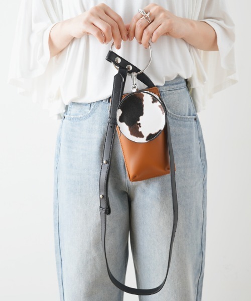 Futier land（フューティアランド）の「リングショルダーミニバッグ（ショルダーバッグ・レディース・アイボリー/ブラック/グレイッシュベージュ/オレンジ/ブルーグレー・FREE）」の17枚目の写真