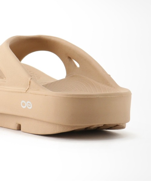 OOFOS(ウーフォス)の「【OOFOS/ウーフォス】ORIGINAL:サンダル◆(サンダル・レディース・ブラック/ブラウン/ベージュ/カーキ・22cm/23cm/25cm/24cm)」の6枚目の写真