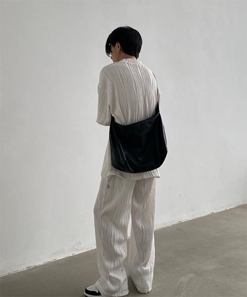 WESTBOY（ウエストボーイ）の「【WB ORIGINALS】Mock-neck T-shirt in Pleated Smooth WO21S509TP（Tシャツ/カットソー・メンズ・ホワイト/ブラック・S/M/L）」の7枚目の写真