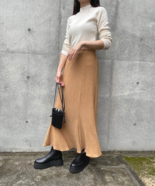 ＪＵＧＬＡＮＳ（ユグランス）の「☆ プリーツ加工カット マーメイドSK（スカート・レディース・ブラック/ベージュ/ブラウン/オレンジ・FREE）」の17枚目の写真