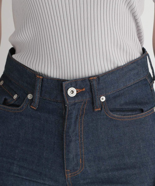 Andemiu（アンデミュウ）の「フレアスリットデニム214878（デニムパンツ・レディース・インディゴブルー/ブルー・SMALL/MEDIUM）」の16枚目の写真