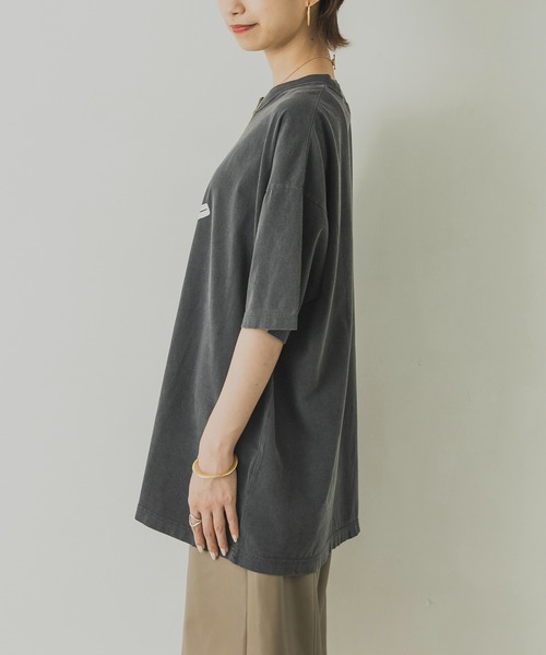 R JUBILEE（アールジュビリー）の「R JUBILEE　Tuck Printed T-shirts（Tシャツ/カットソー・レディース・チャコールグレー/カーキ・MEDIUM）」の15枚目の写真