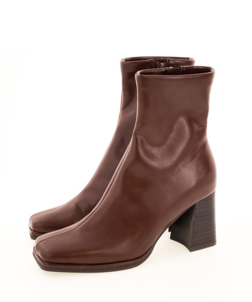 RANDA(ランダ)の「ストレスフリー/ストレッチショートブーツ(ブーツ・レディース・ダークブラウン/ブラック/ベージュ・M/LL/L/S)」の1枚目の写真