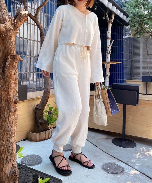 mimi toujours（ミミトゥジュール）の「カーディガン ワッフル ワンマイル omom×mimi toujours（カーディガン/ボレロ・レディース・アイボリー/グレイッシュベージュ/オレンジ・M）」の9枚目の写真