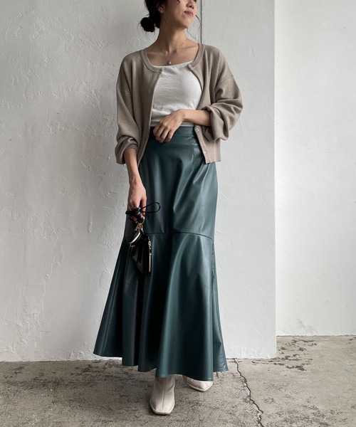 CAPRICIEUX LE'MAGE（カプリシューレマージュ）の「フェイクレザーマーメイドスカート（スカート・レディース・ブラック/グリーン/モカ・FREE）」の17枚目の写真