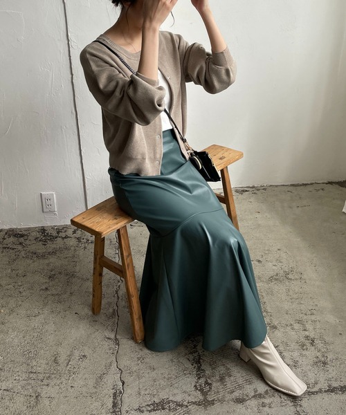 CAPRICIEUX LE'MAGE（カプリシューレマージュ）の「フェイクレザーマーメイドスカート（スカート・レディース・ブラック/グリーン/モカ・FREE）」の12枚目の写真