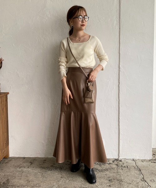 CAPRICIEUX LE'MAGE（カプリシューレマージュ）の「フェイクレザーマーメイドスカート（スカート・レディース・ブラック/グリーン/モカ・FREE）」の13枚目の写真