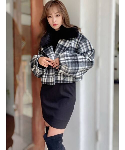 RESEXXY（リゼクシー）の「ファー付クロップドジャケット（その他