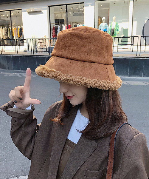 c.u.l（シーユーエル）の「【c.u.l】プードルボアムートンバケットハット cula282（ハット・レディース・ブラック/アイボリー/ブラウン/ベージュ・FREE）」の16枚目の写真